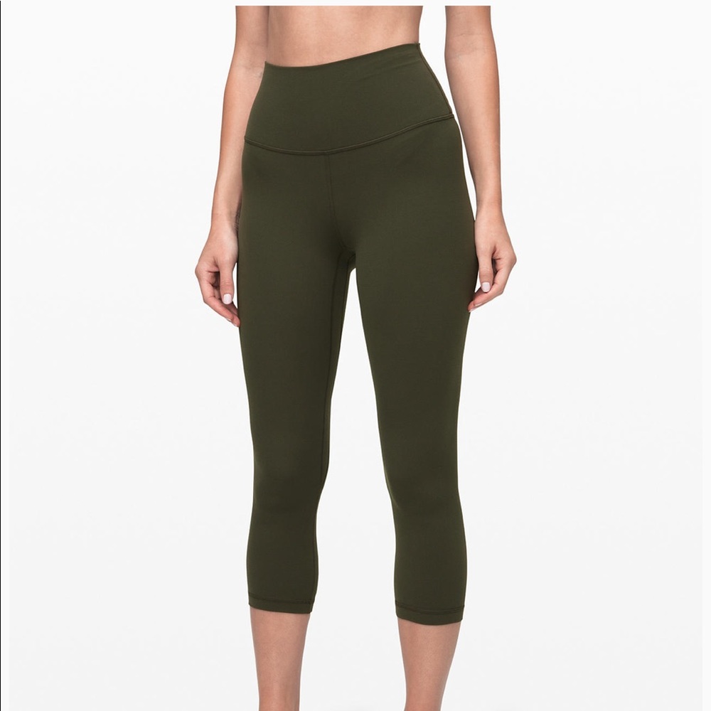 Lululemon Align crop